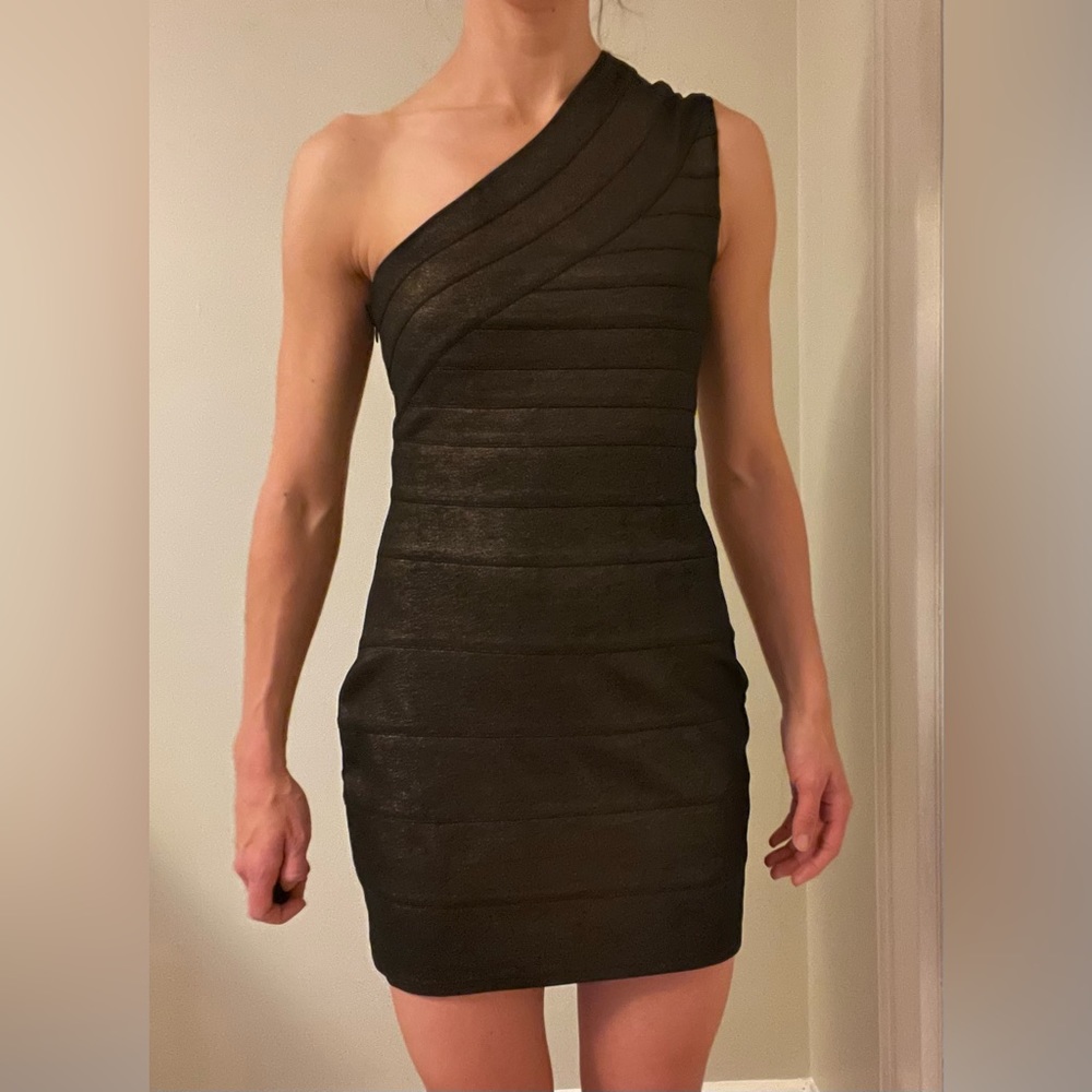 Express Gold one shoulder dress ✨